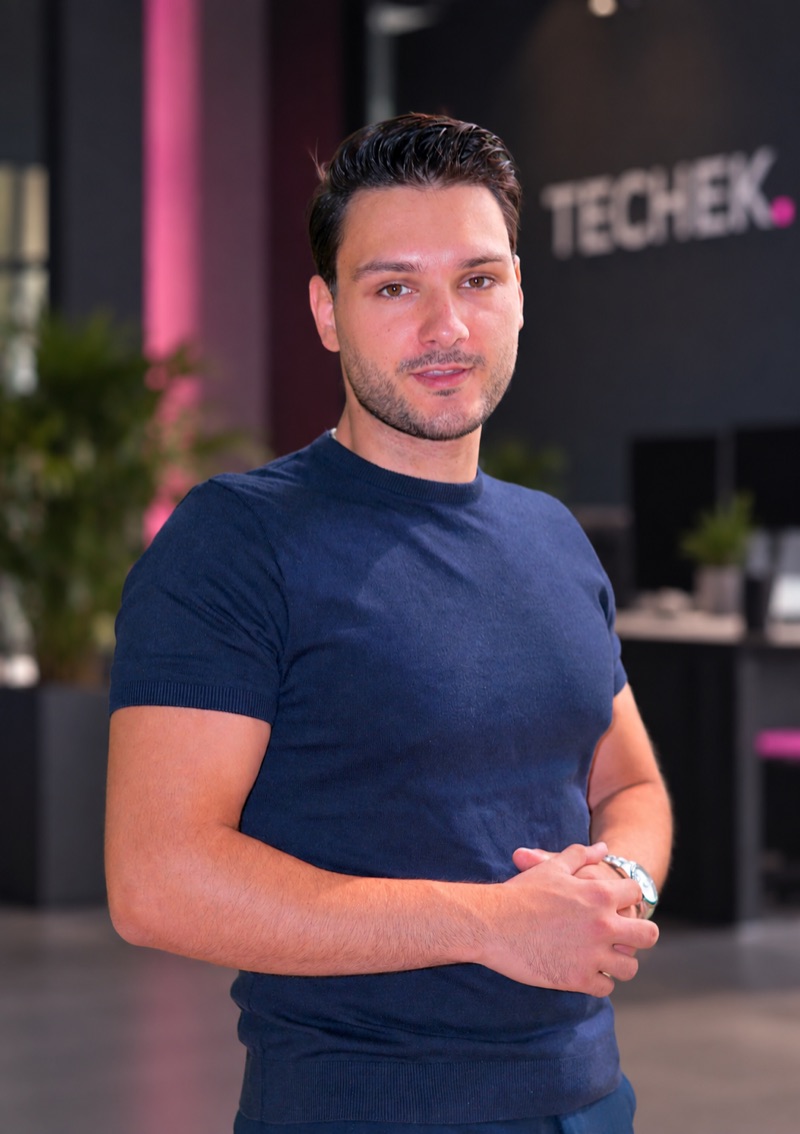 Enis Kastrati, Gründer und Entwickler von TECHEK